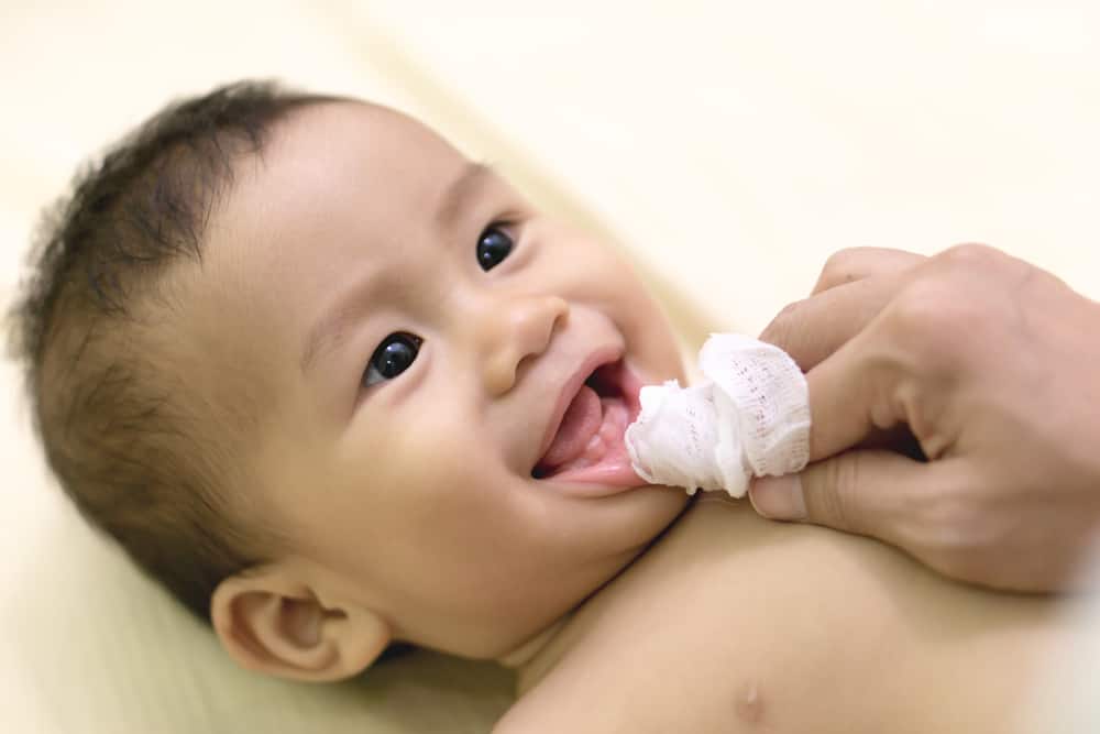 baby-born-week27