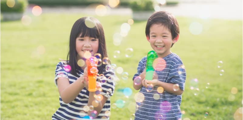 make-summer-safe-for-kids-prevent-sunburn-insects