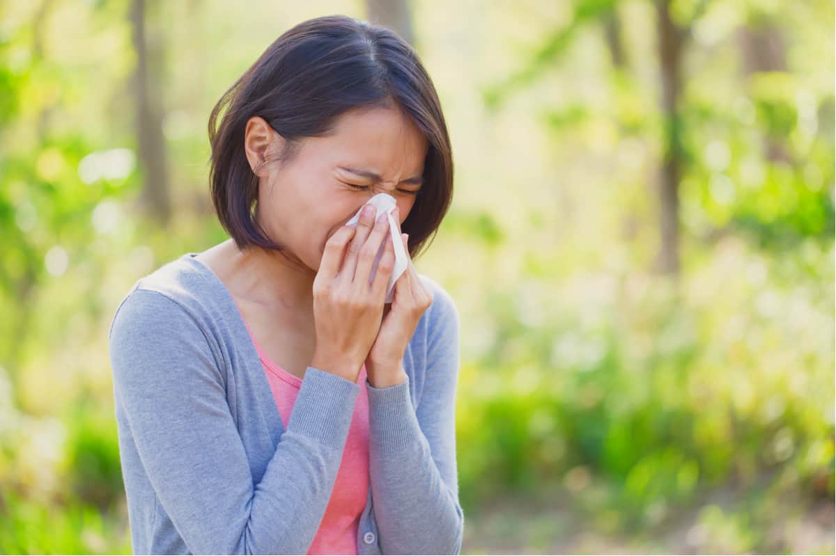allergy-symptom-sore-throat