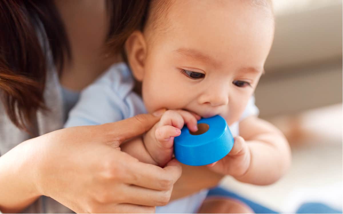 help-your-baby-with-teething