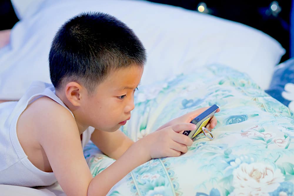 5-drawbacks-of-kids-using-smartphone