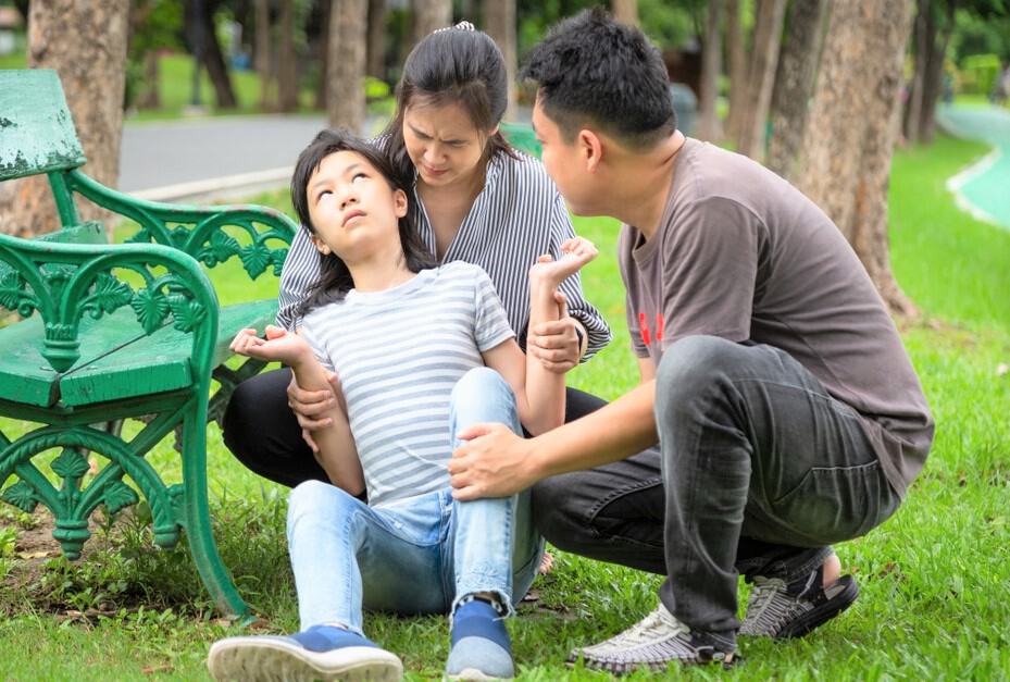 what-to-do-when-you-see-someone-having-a-seizure