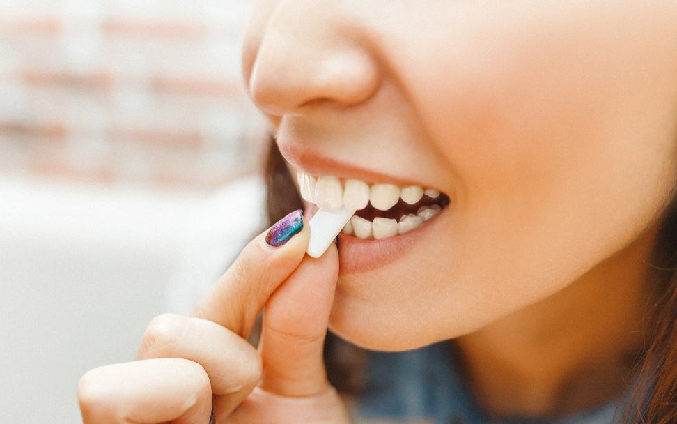 3-controversial-additives-in-chewing-gum
