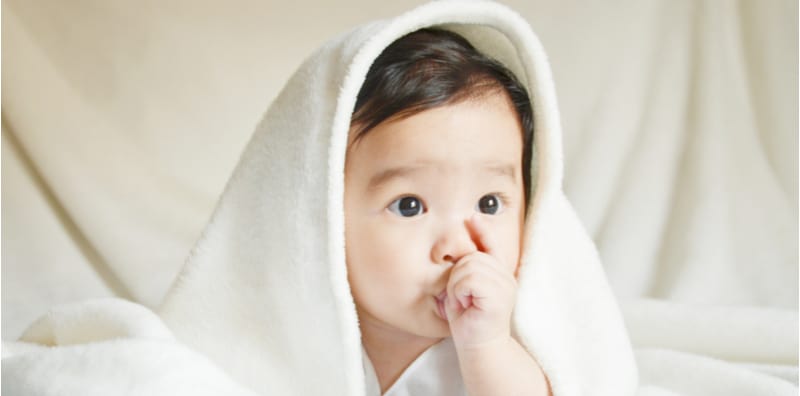 thumb-sucking-how-to-wean-your-baby-off