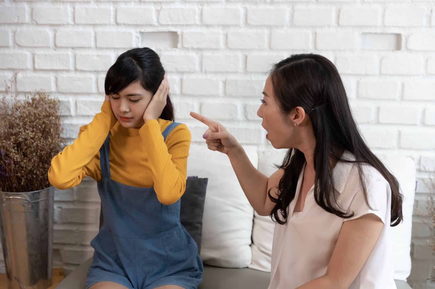 3-reasons-of-mother-daughter-relationship-crisis