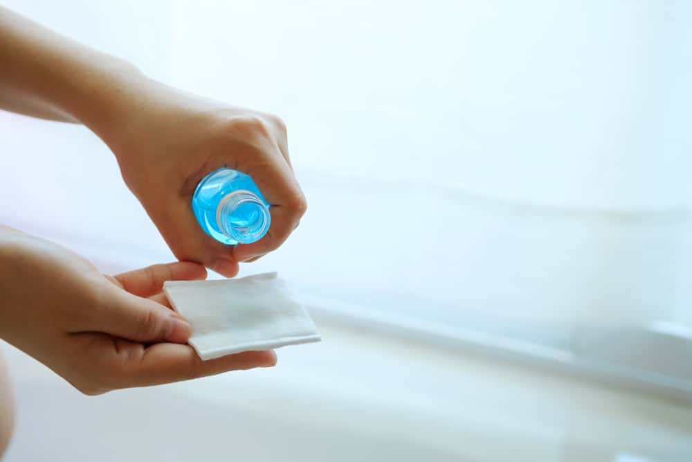why-70-concentration-isopropyl-alcohol-is-a-better-disinfectant