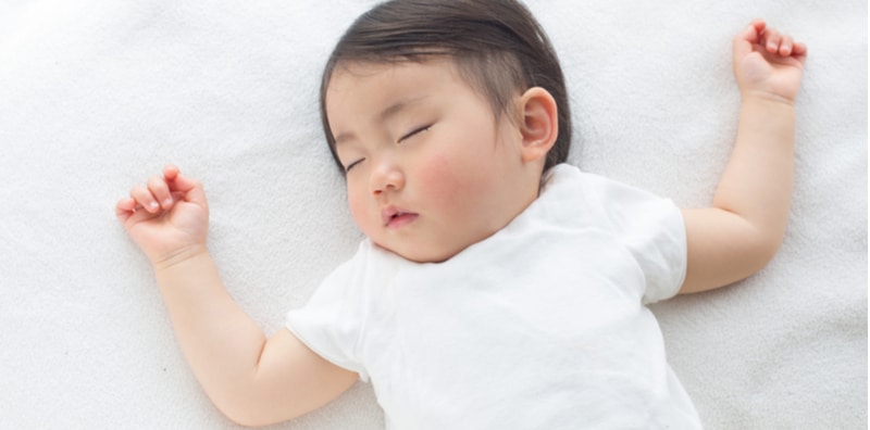 newborn-baby-dont-need-pillow