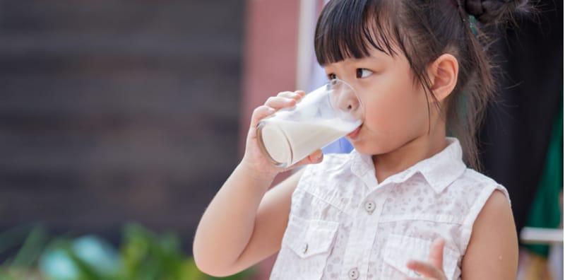 is-expired-milk-safe-to-drink