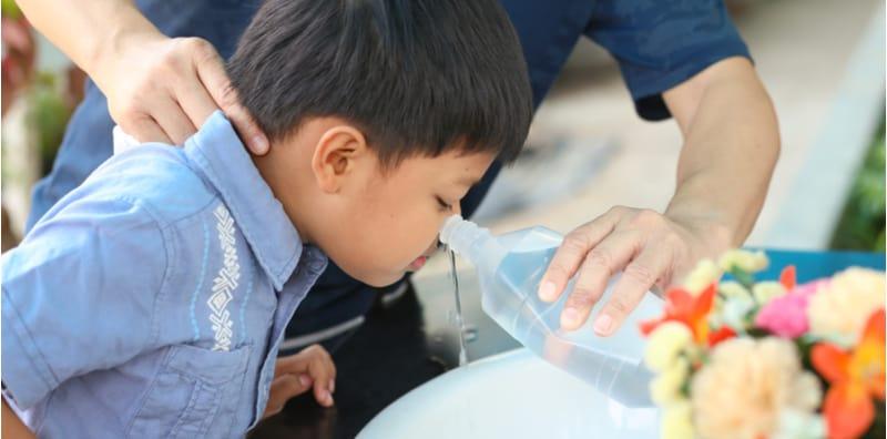 how-to-perform-nasal-irrigation